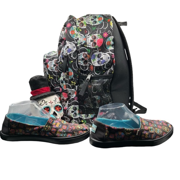 7.5 DIA De Los Muertos Toms preowned good condition and Jansport backpack lot - Picture 4 of 16